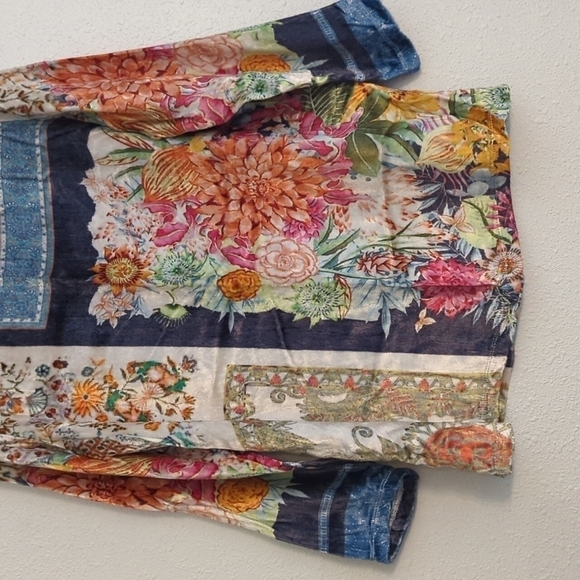 Soft Surroundings Ashbury Floral Velvet Blouse Tunic Top art to wear - Picture 4 of 10